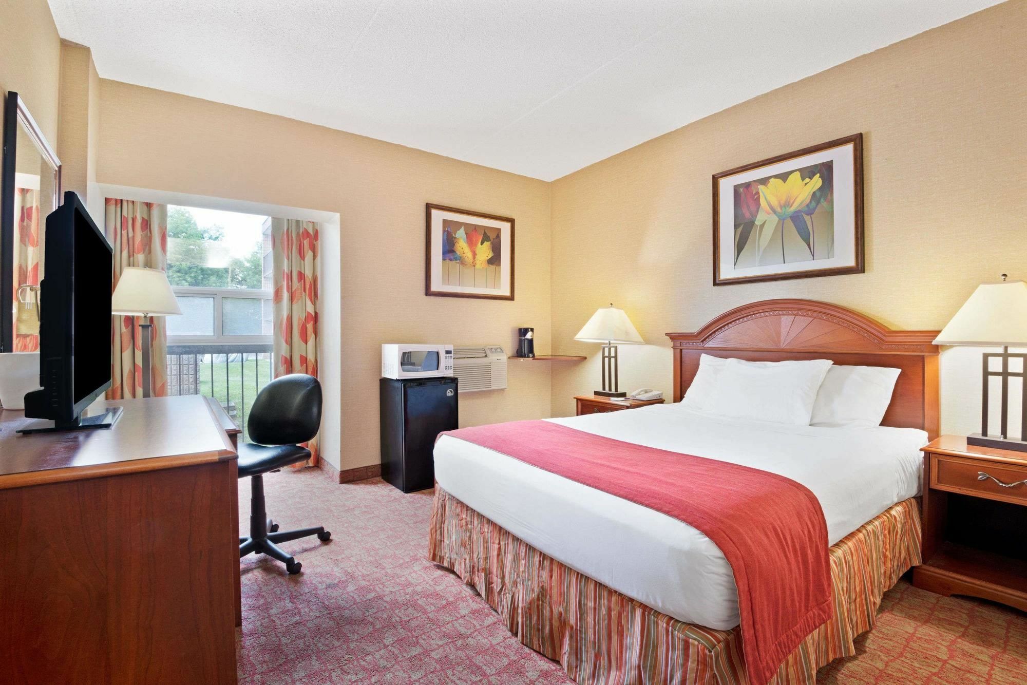 Knights Inn Toronto Scarborough מראה חיצוני תמונה